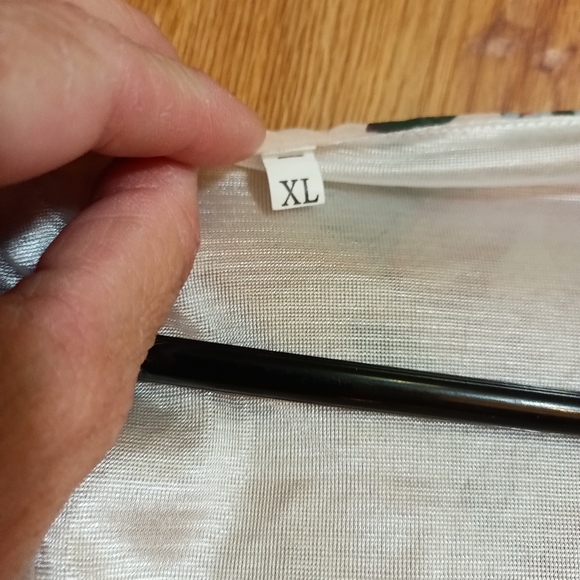 * Beautiful light pink/ cream with floral pattern dress - Picture 8 of 9